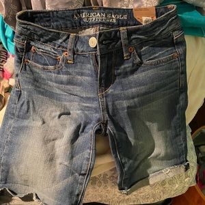 American eagle skinny Bermudas
